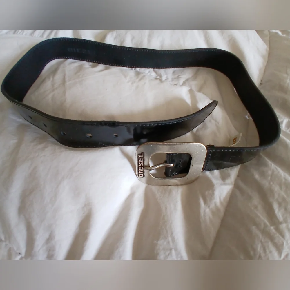 Diesel Black Patent Leather Belt W/ Large Metal Buckle - Picture 4 of 9